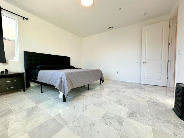 1401 Jamboree Dr, Fairfield, CA 94533