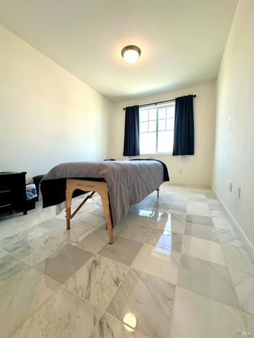 1401 Jamboree Dr, Fairfield, CA 94533