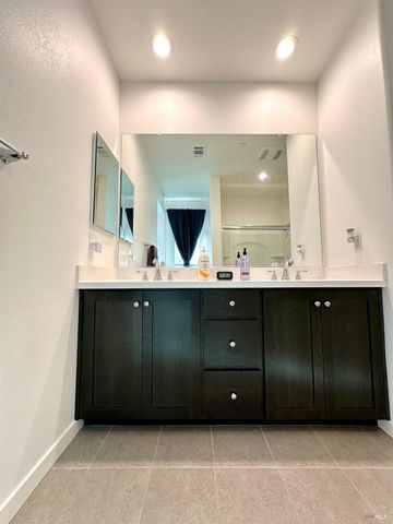 1401 Jamboree Dr, Fairfield, CA 94533