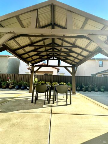 1401 Jamboree Dr, Fairfield, CA 94533