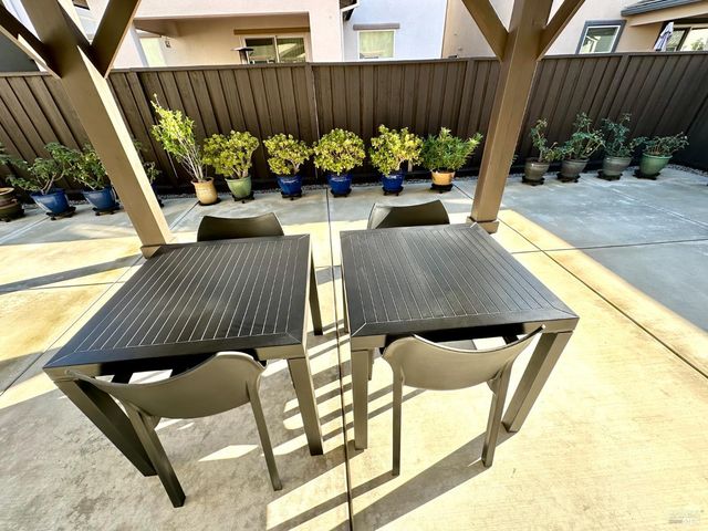 1401 Jamboree Dr, Fairfield, CA 94533