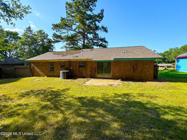 565 Sunny Orchard Lane, Clinton, MS 39056