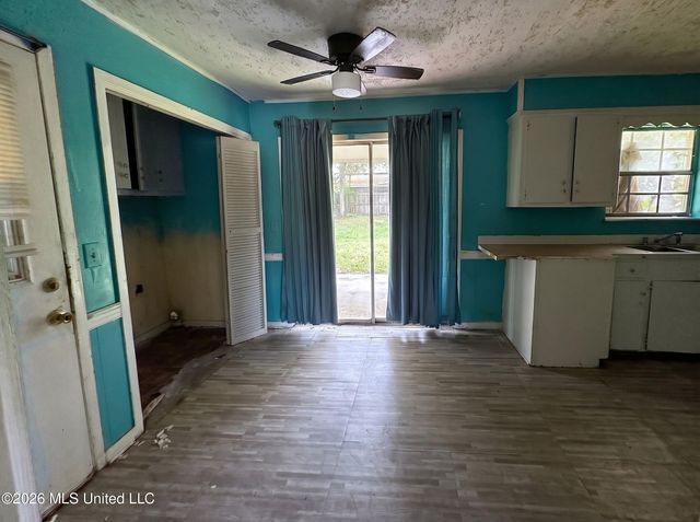 565 Sunny Orchard Lane, Clinton, MS 39056