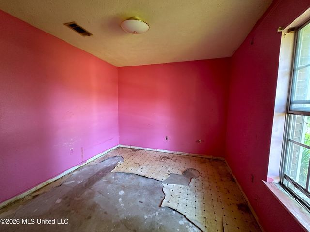 565 Sunny Orchard Lane, Clinton, MS 39056