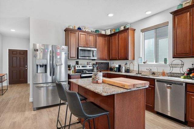 7001 Lions Park, San Antonio, TX 78252