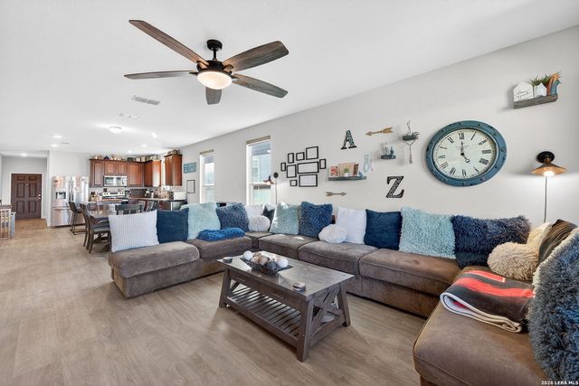 7001 Lions Park, San Antonio, TX 78252