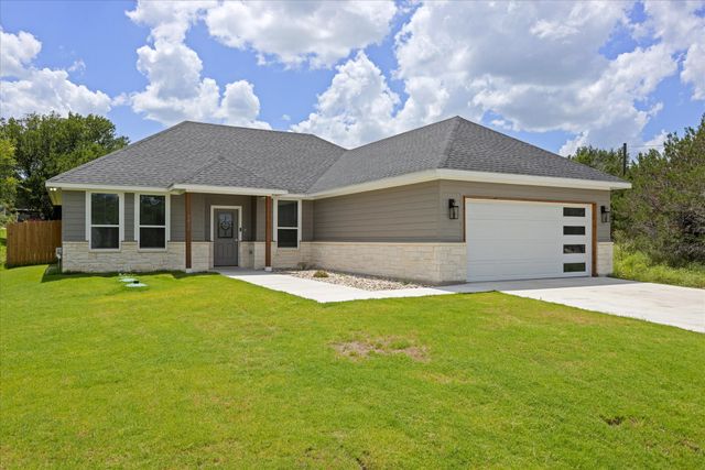 2414 Forest Hill Lane, Granbury, TX 76048