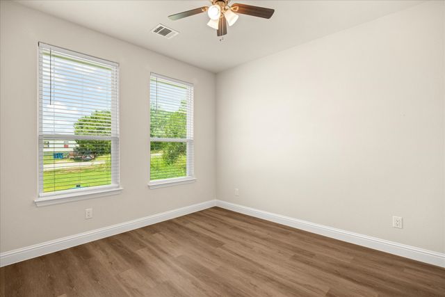 2414 Forest Hill Lane, Granbury, TX 76048