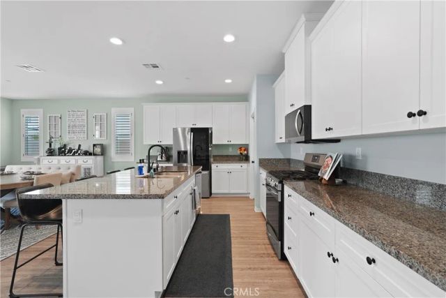 34381 Yellow Sage Court, Murrieta, CA 92563