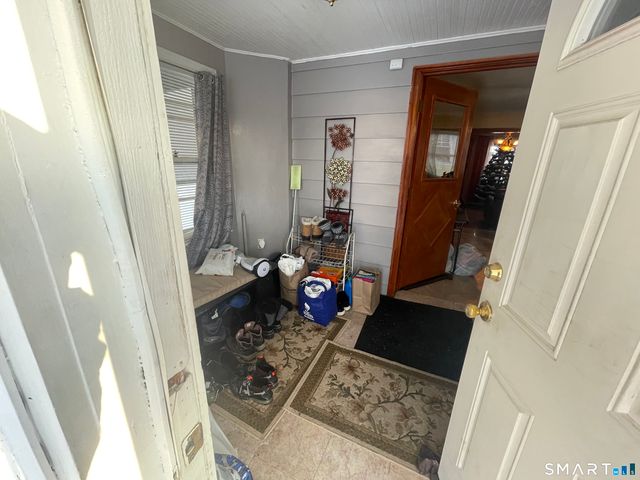 52 Bennett Avenue, Waterbury, CT 06708