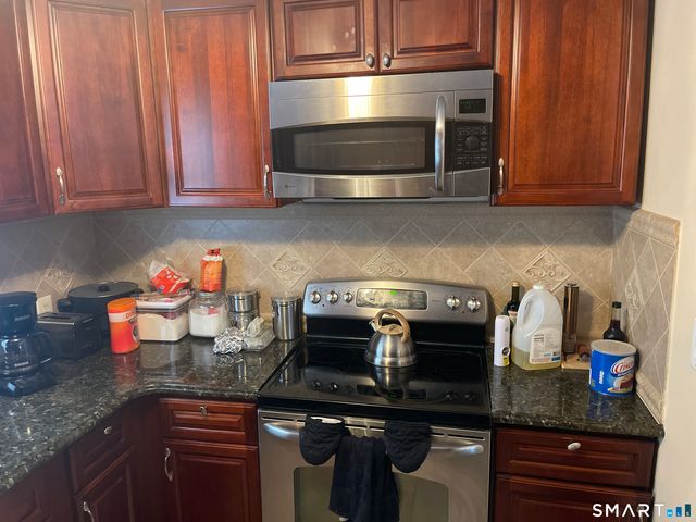 52 Bennett Avenue, Waterbury, CT 06708