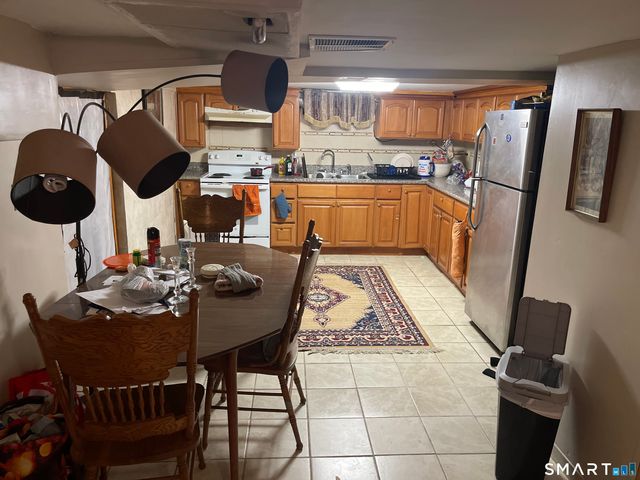 52 Bennett Avenue, Waterbury, CT 06708