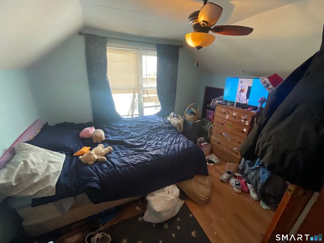 52 Bennett Avenue, Waterbury, CT 06708