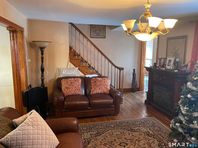 52 Bennett Avenue, Waterbury, CT 06708