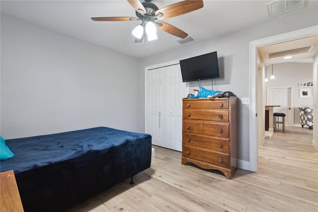 4 MALAUKA RADIAL PASS, Ocklawaha, FL 32179