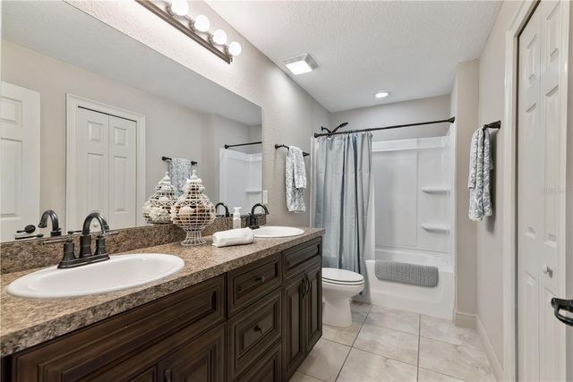 4 MALAUKA RADIAL PASS, Ocklawaha, FL 32179