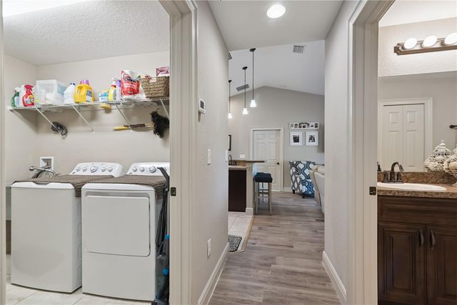 4 MALAUKA RADIAL PASS, Ocklawaha, FL 32179