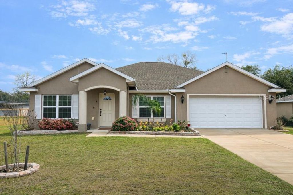 4 MALAUKA RADIAL PASS, Ocklawaha, FL 32179