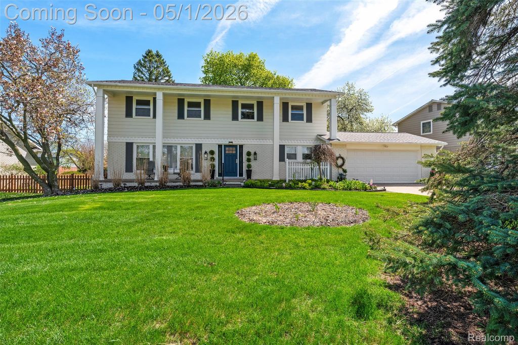 6109 Pebbleshire Drive, Grand Blanc Charter Township, MI 48439