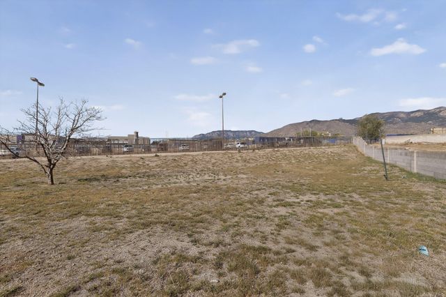 12125 Emperor Drive NE, Albuquerque, NM 87123