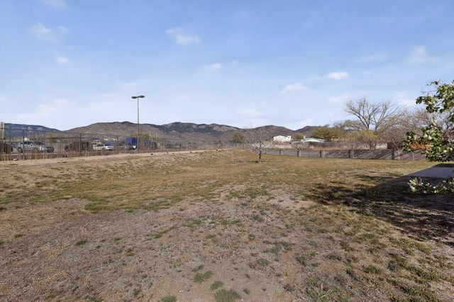 12125 Emperor Drive NE, Albuquerque, NM 87123