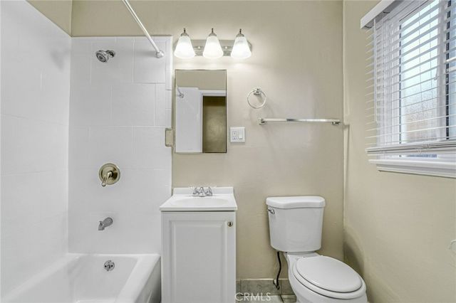 1922 Locust, Long Beach, CA 90806