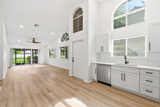 7618 S Pinewalk Dr S S 132, Margate, FL 33063