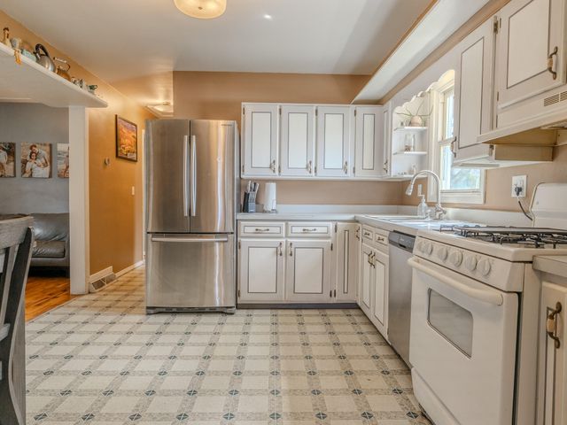 5679 Colleen Avenue, Muskegon, MI 49442