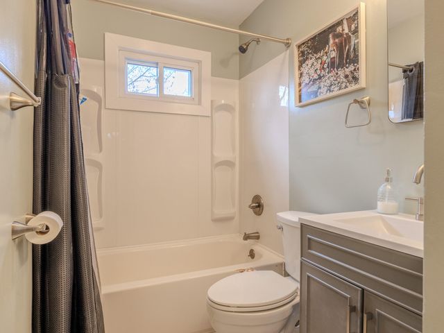 5679 Colleen Avenue, Muskegon, MI 49442