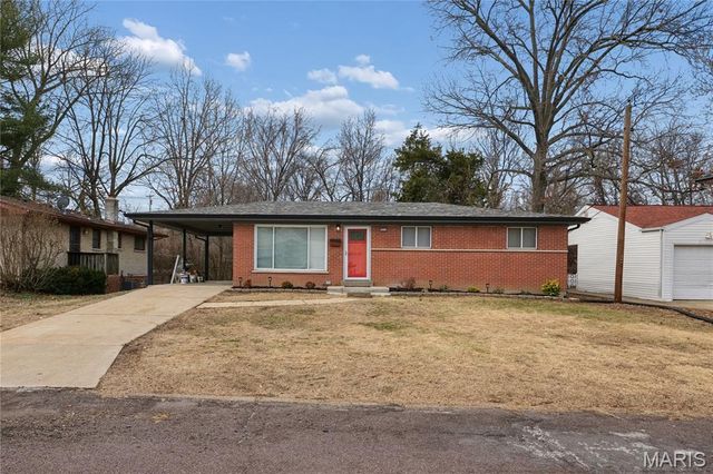 5533 Donbar Drive, St Louis, MO 63121