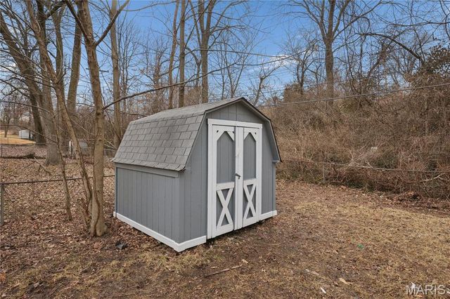 5533 Donbar Drive, St Louis, MO 63121