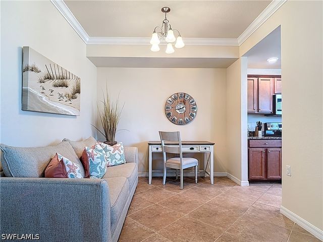 9830 Giaveno CIR 1637, Naples, FL 34113
