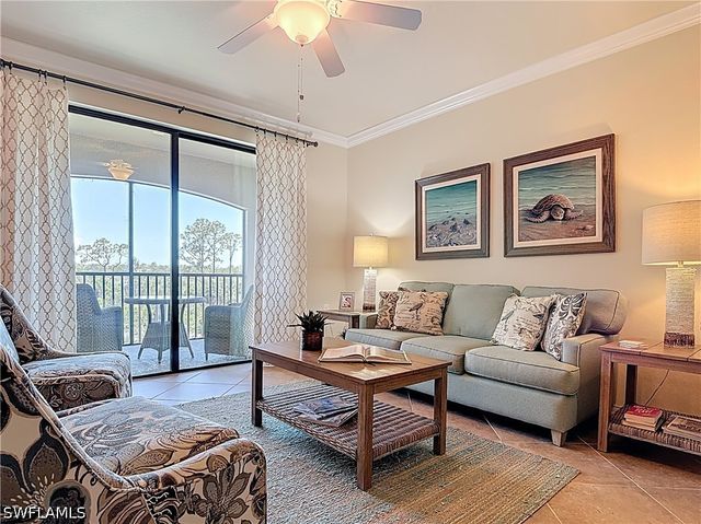 9830 Giaveno CIR 1637, Naples, FL 34113
