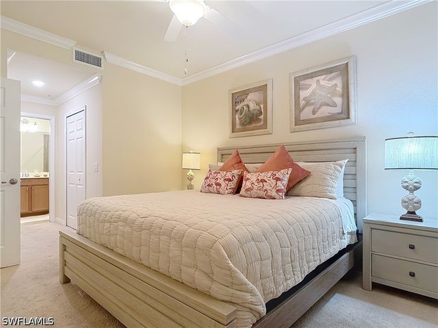 9830 Giaveno CIR 1637, Naples, FL 34113