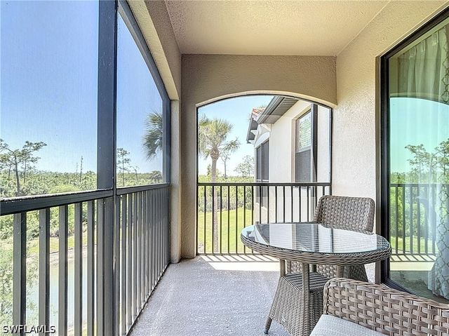 9830 Giaveno CIR 1637, Naples, FL 34113