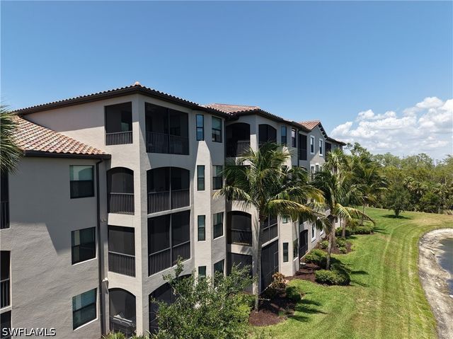 9830 Giaveno CIR 1637, Naples, FL 34113