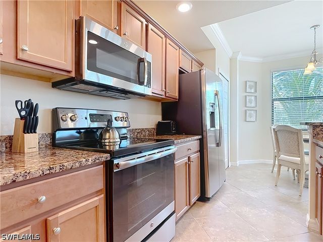 9830 Giaveno CIR 1637, Naples, FL 34113