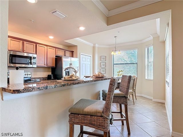 9830 Giaveno CIR 1637, Naples, FL 34113