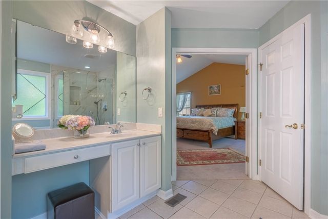 1717 Heritage Lake Drive, Centerville, OH 45458