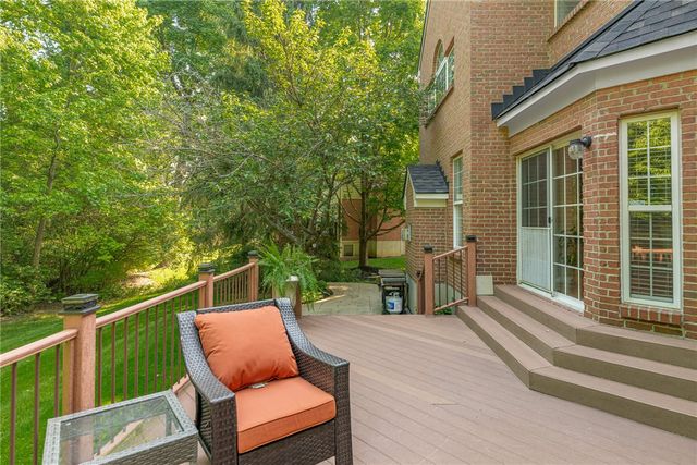 1717 Heritage Lake Drive, Centerville, OH 45458