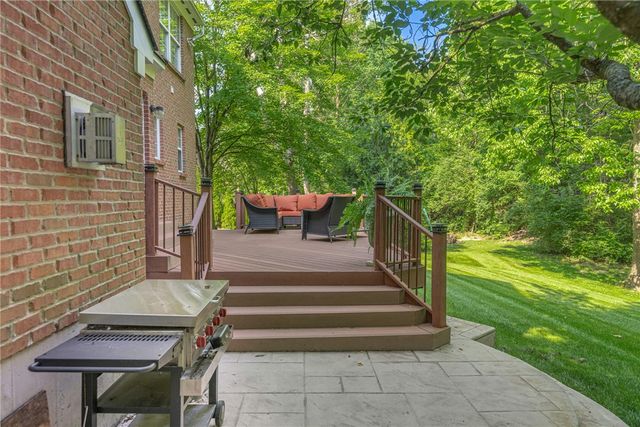 1717 Heritage Lake Drive, Centerville, OH 45458