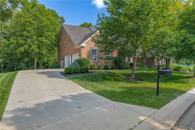 1717 Heritage Lake Drive, Centerville, OH 45458