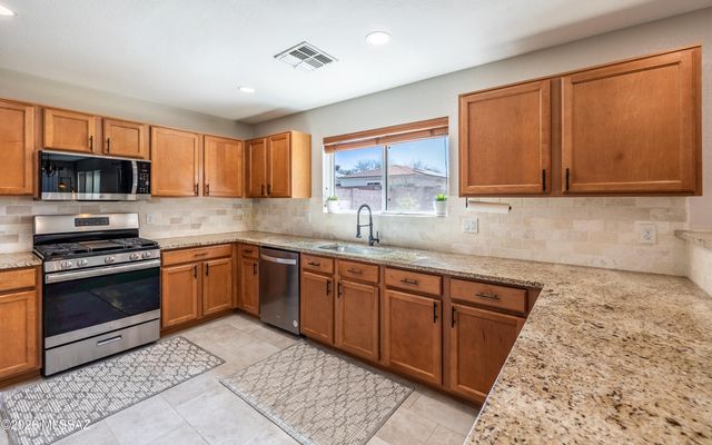 13696 E Shadow Pines Lane, Vail, AZ 85641