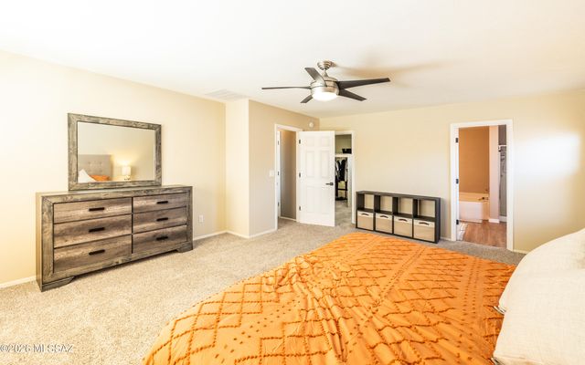 13696 E Shadow Pines Lane, Vail, AZ 85641