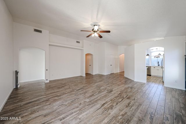 6209 W BLACKHAWK Drive, Glendale, AZ 85308