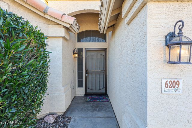 6209 W BLACKHAWK Drive, Glendale, AZ 85308