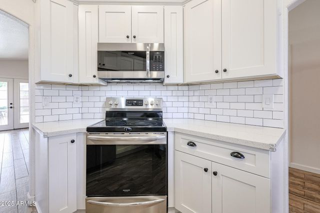 6209 W BLACKHAWK Drive, Glendale, AZ 85308