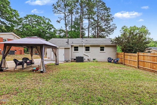 824 Carlisle Street, Raleigh, NC 27610