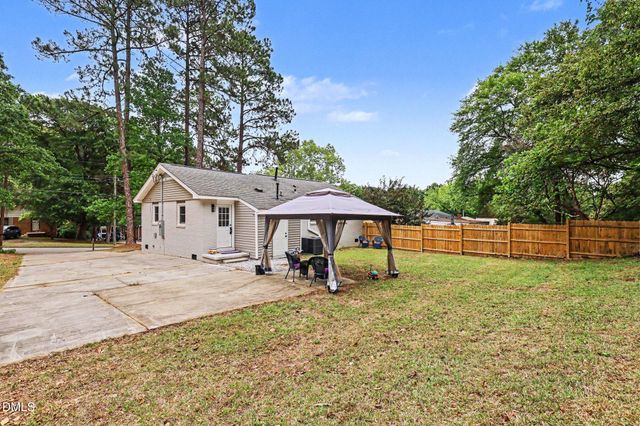 824 Carlisle Street, Raleigh, NC 27610