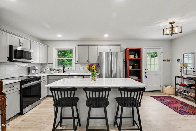 824 Carlisle Street, Raleigh, NC 27610